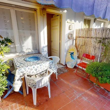 Avec Grande Terrasse Ensoleillee Pres Du Centre Et Des Plages - Fr-1-196-319 Apartamento